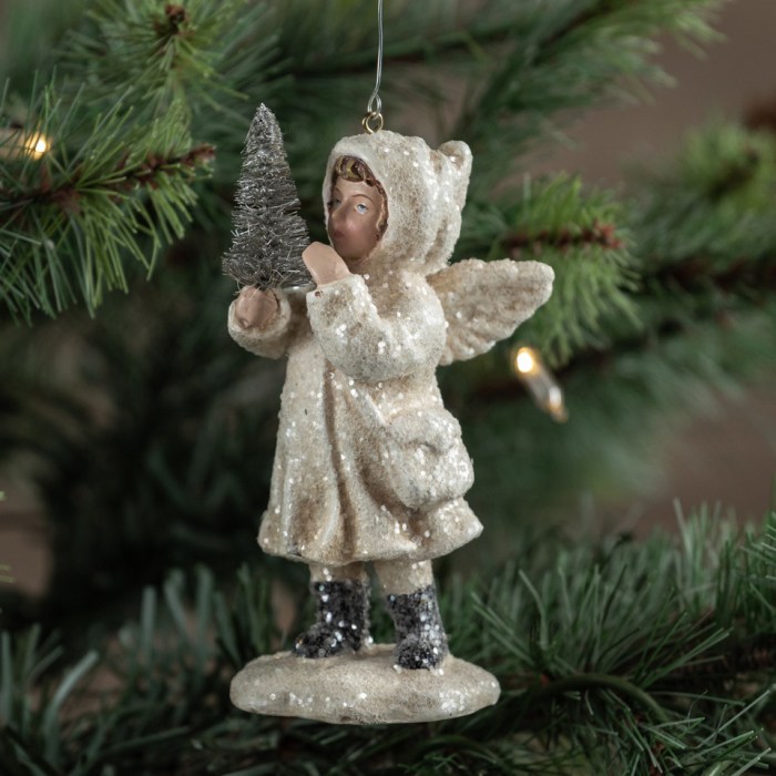 Angel decoration for tree