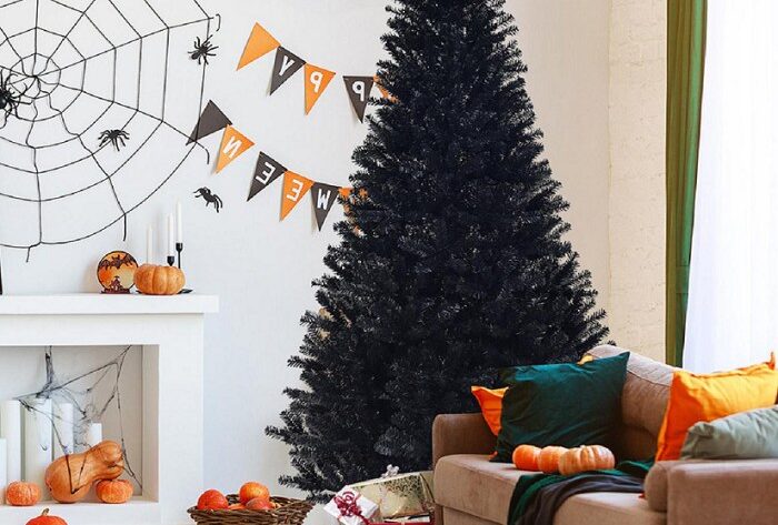 Black tree decoration ideas