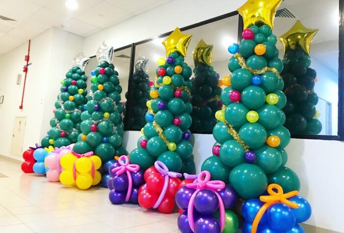 Balloon decoration christmas tree