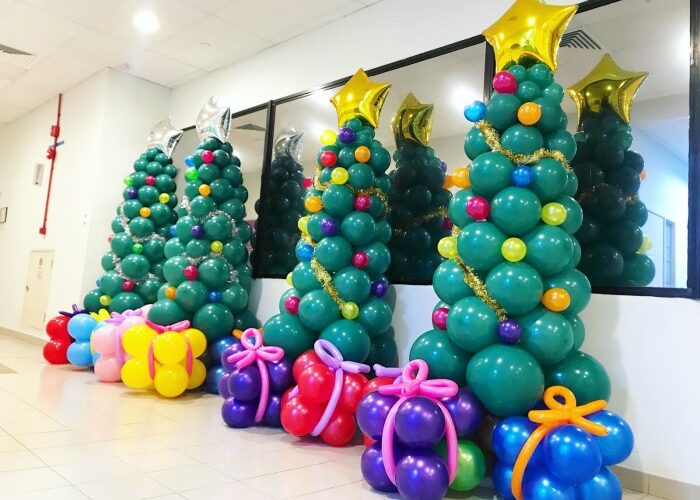 Balloon decoration christmas tree