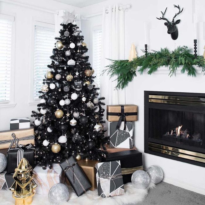 Black tree decoration ideas