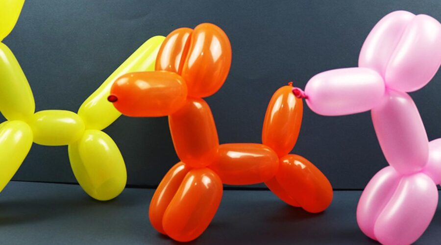 Balloon dog tree decoration