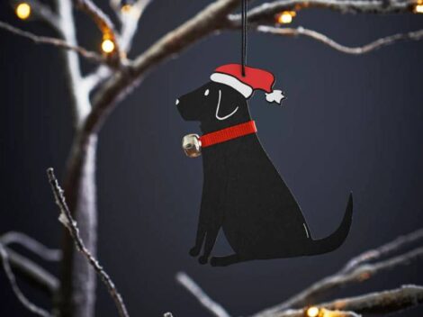 Black labrador tree decoration