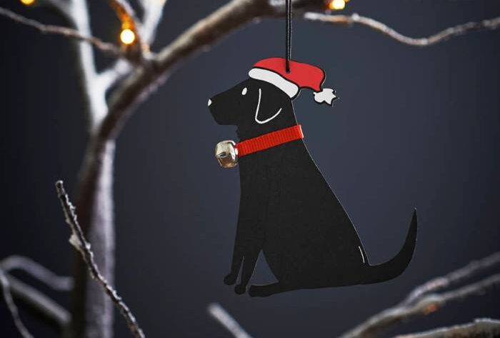 Black labrador tree decoration